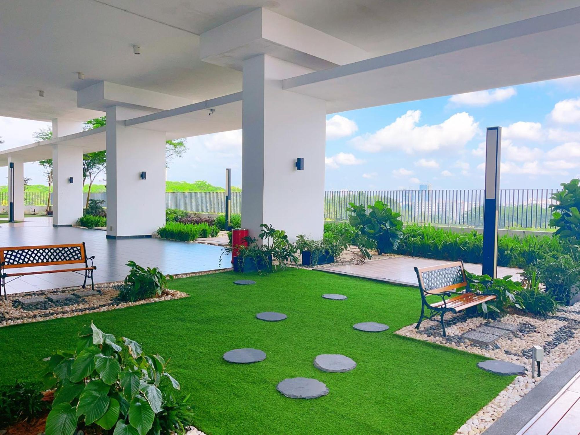 Monic Staycation #southkey Mosaic Next To Mid Valley Mall Apartemen
